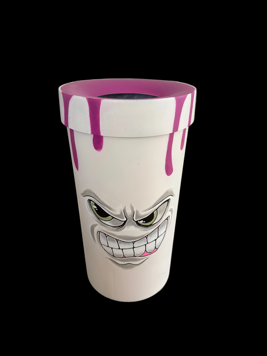 MUDDY TRASHCAN